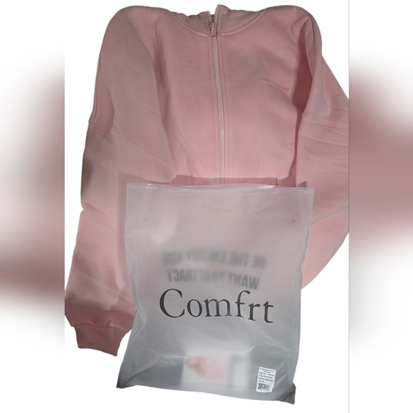 Comfrt Pink Hoodie with Full Zipper Bubble Gum Color - Picture 3 of 6